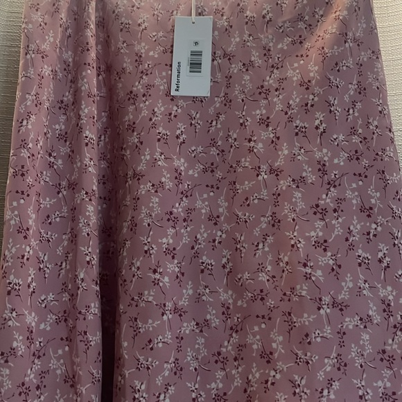 NWT Reformation Baby’s Breath skirt - Picture 10 of 12